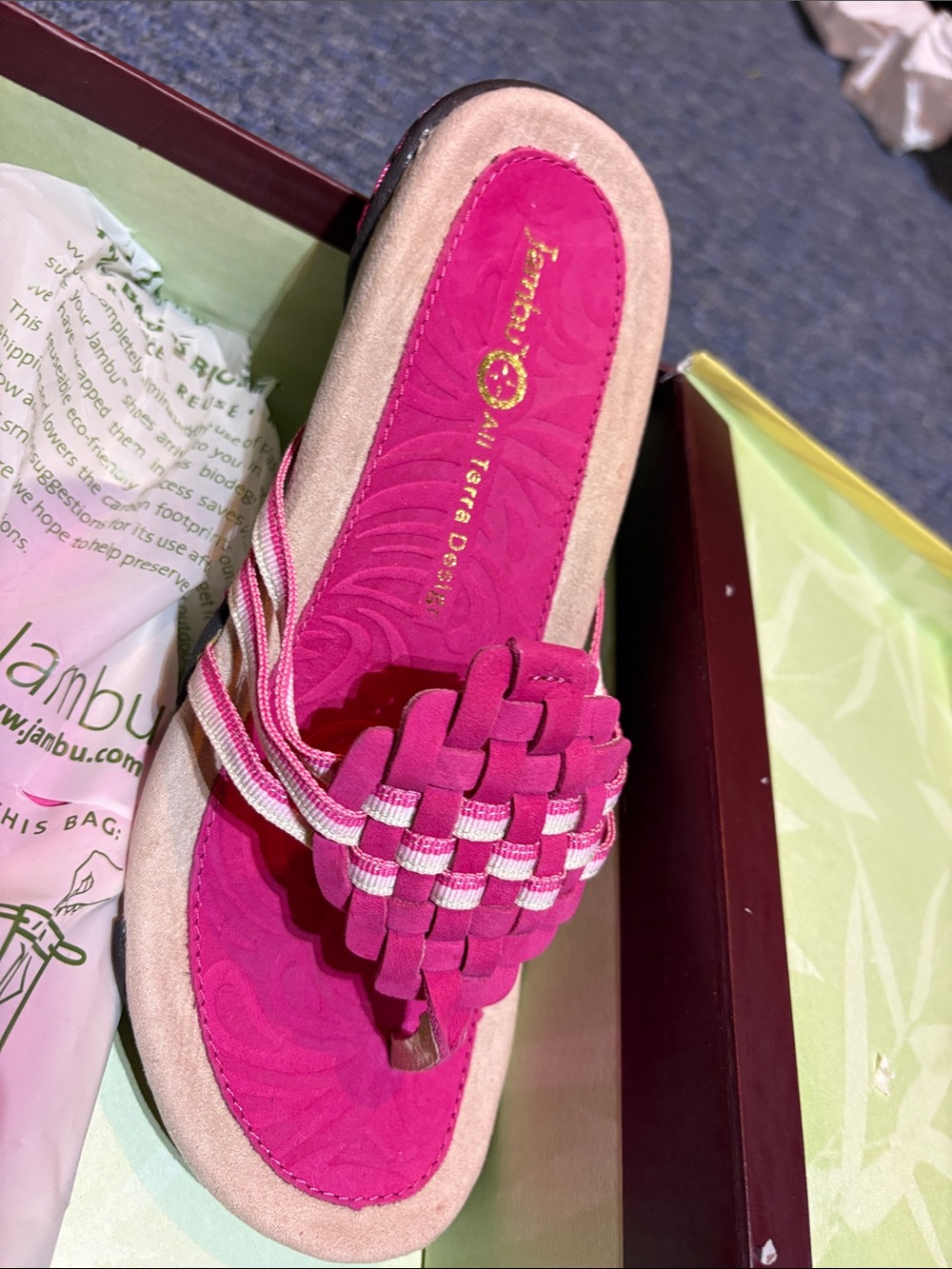 New Jambu pink sandals women’s